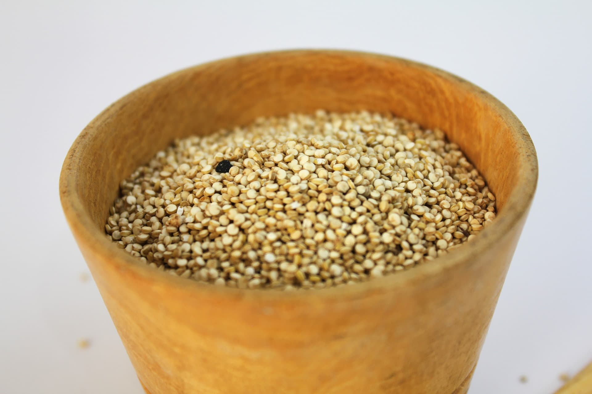 PRODUKTY SPOŻYWCZE WARTE UWAGI: AMARANTUS, MAKARON KONJAC, TAHINI