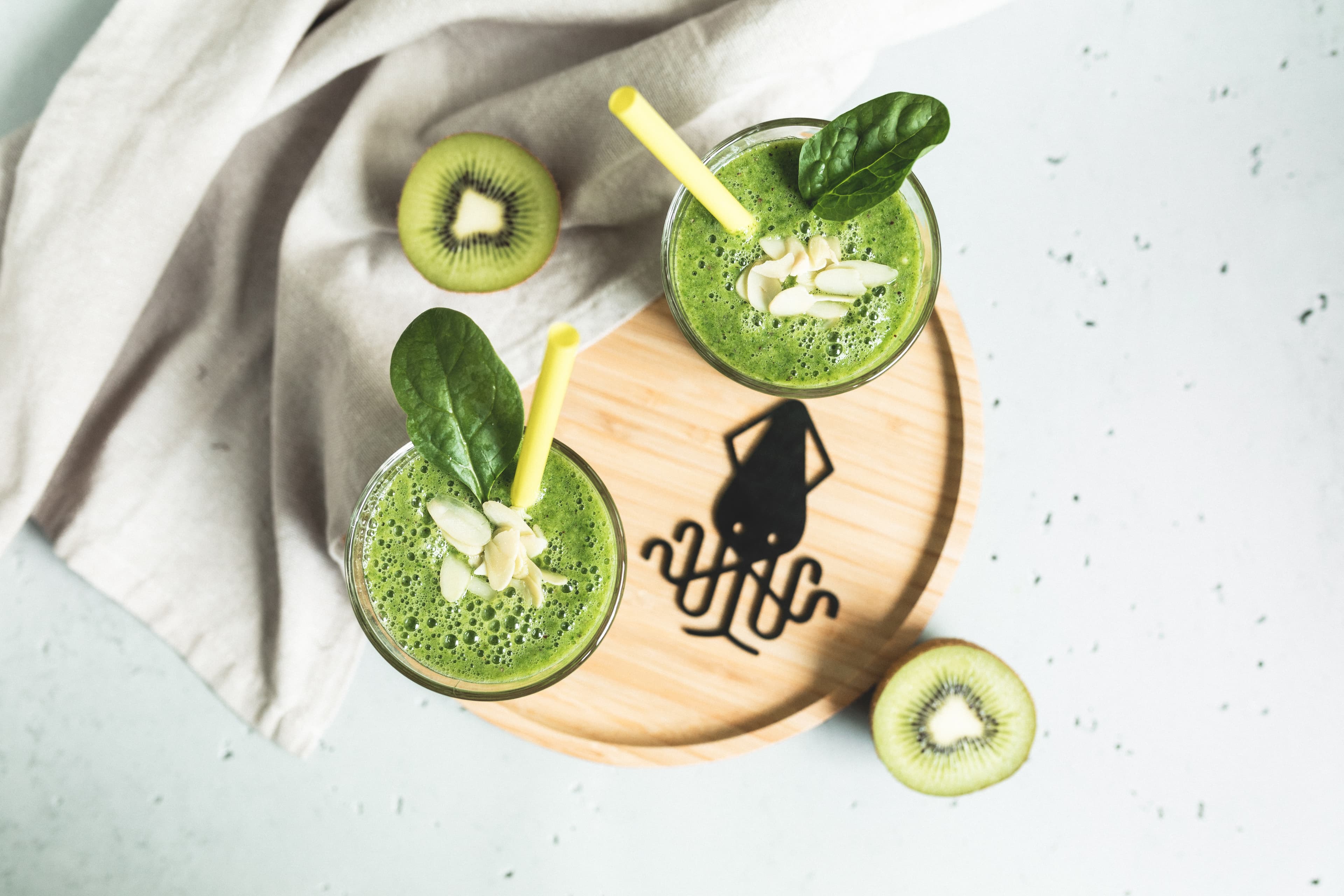 II ŚNIADANIE DLA ZAPRACOWANYCH – PRZEPIS NA SMOOTHIE WARZYWNO-OWOCOWE